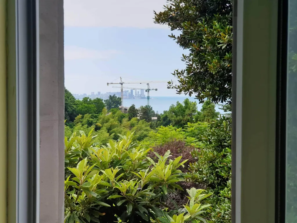 Коттедж 2-комнатный Дом — Батуми