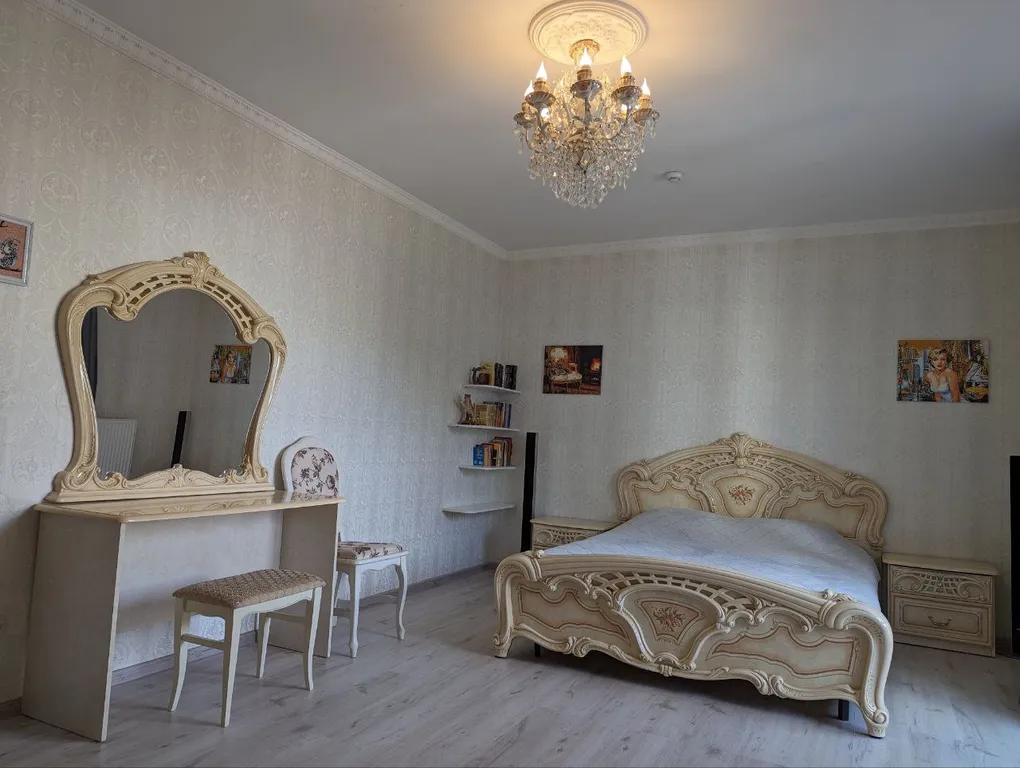 Большая квартира в самом сердце города — аренда посуточно в Калининград