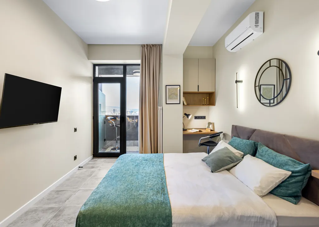 Studio University III