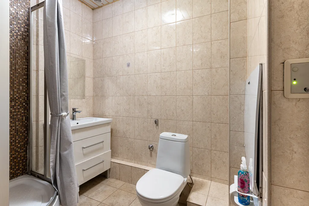 Уютная 1-комнатная квартира ЖК 9/18 возле Ледовой Арены