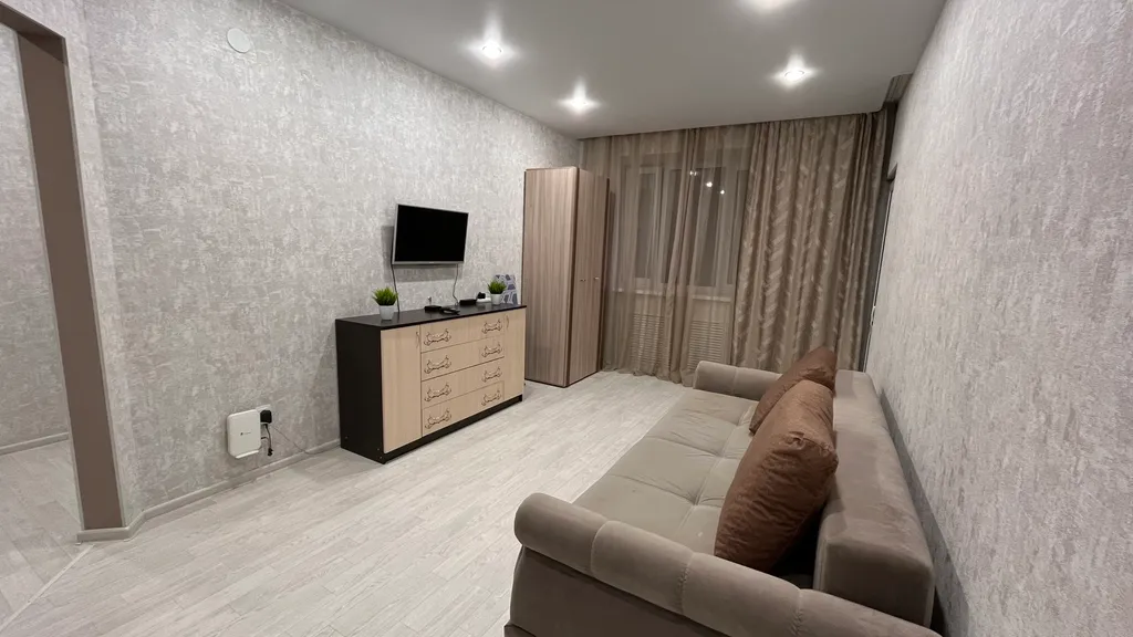 1-комнатная Квартира — аренда посуточно в Тобольск