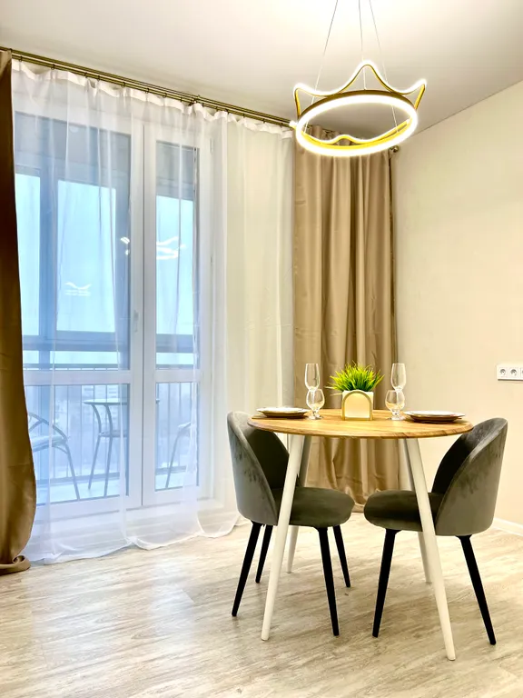 Видовая дизайнерская квартира в парке