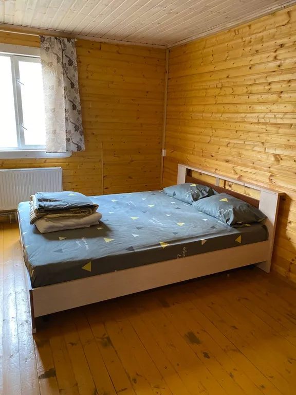 Коттедж на 10 спальных мест с верандой