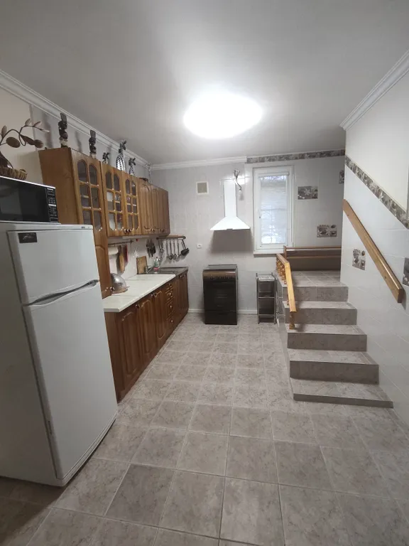 Эллинг на берегу моря