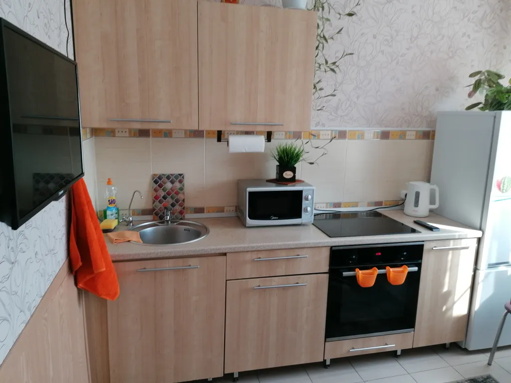 С видом на сад победы, рядом с оптик-центром, okoris и медеор ом