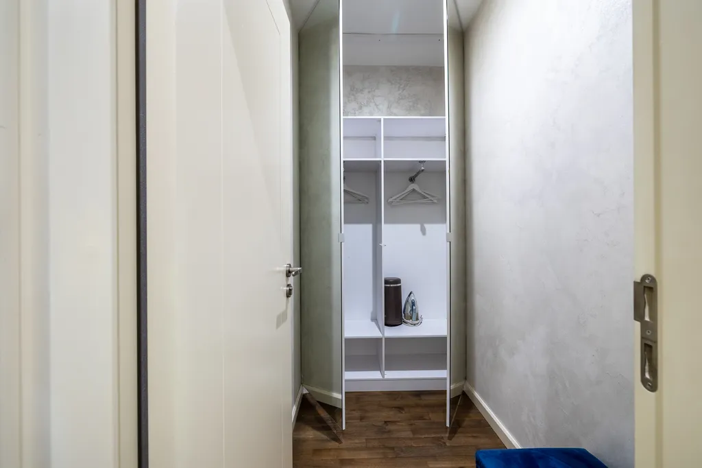 Deluxe jacuzzi 64 floor