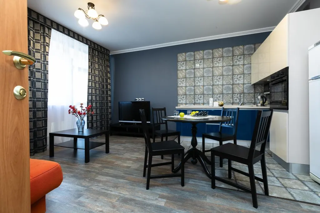 Квартира Квартира Евродвушка рядом с ТЦ Мегаполис и Южным Автовокзалом — Екатеринбург