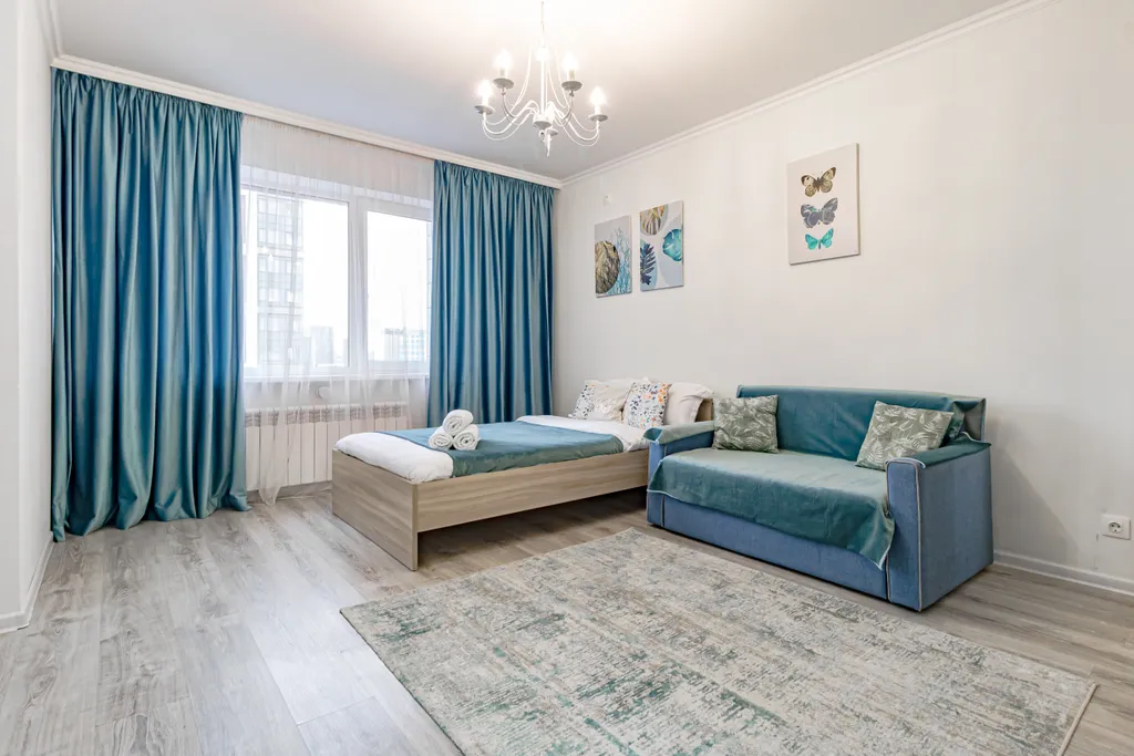 Квартирка во Временах года