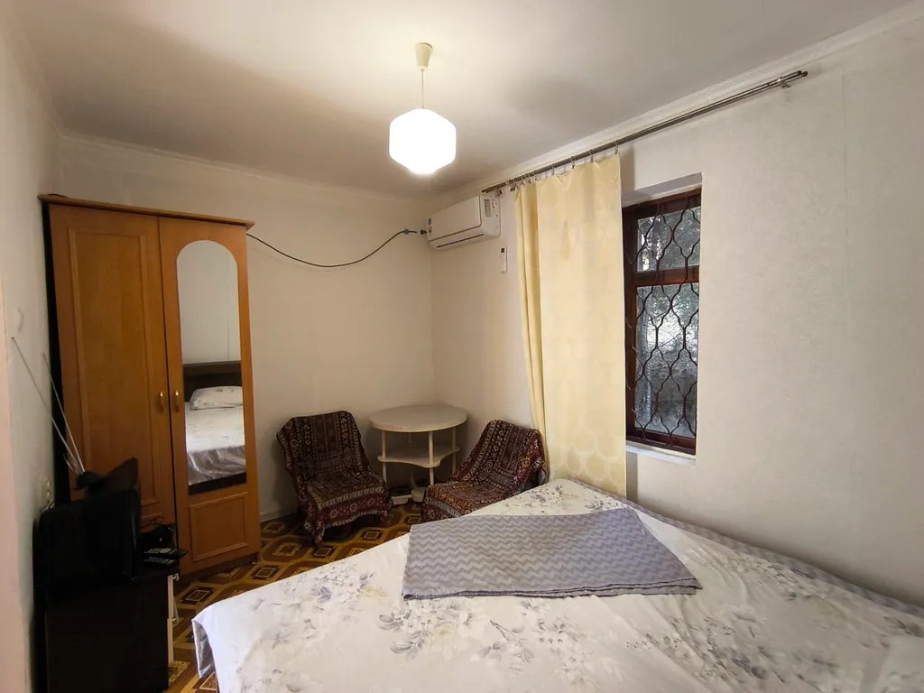 Трёхместный номер с кондиционером, TV