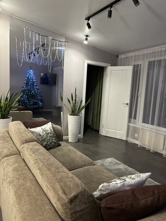 Коттедж Уникальный зеркальный дом — Александров