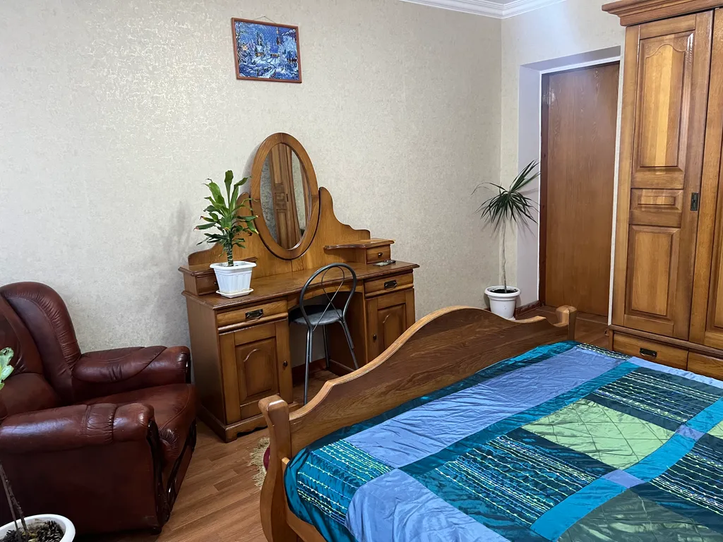 Семейный номер с видом на горы