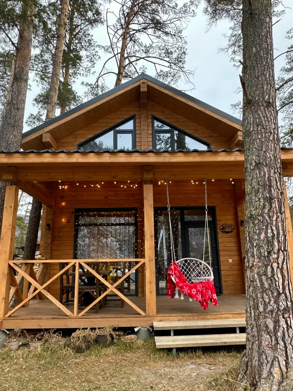 Новый круглогодичный коттедж из бруса на берегу Катуни