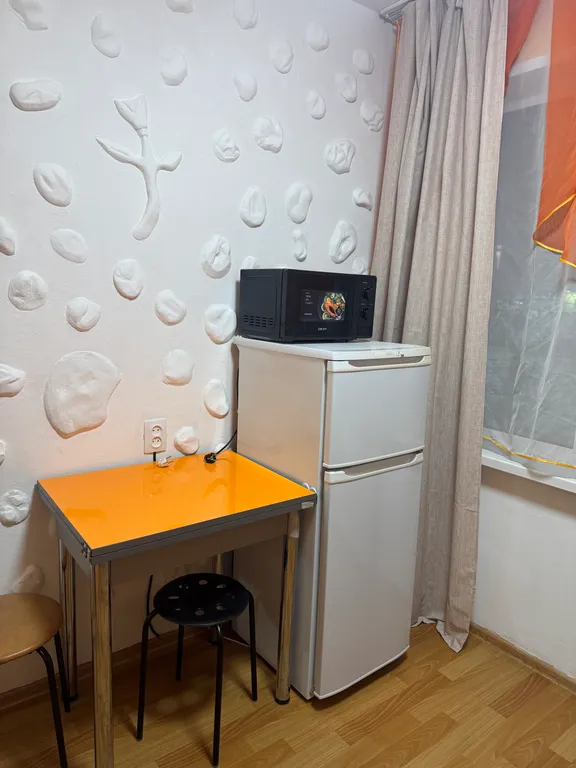 Уютная квартира на 10 лет октября