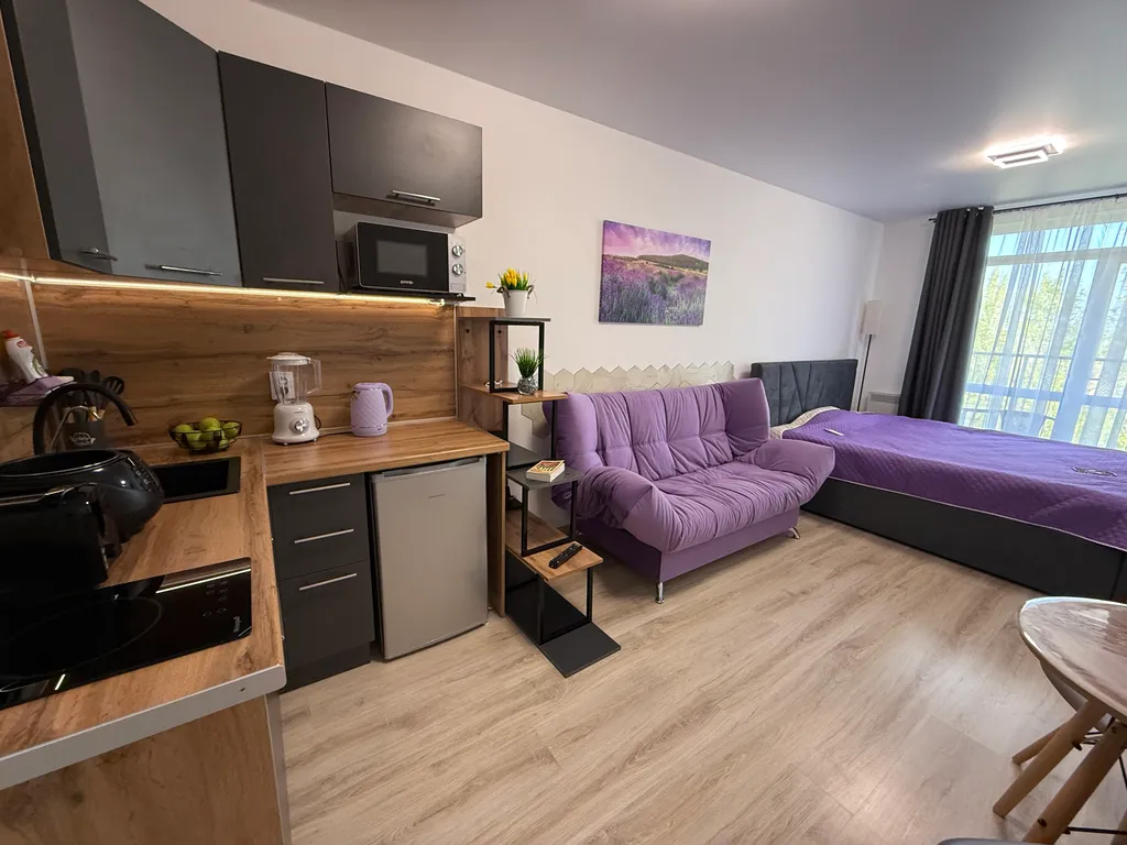 Дизайнерская студия «Лавандовая Гармония» с бассейном и террасой