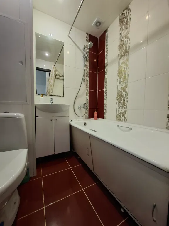 1 комнатная квартира на Усманова возле Торгового и Мегастроя