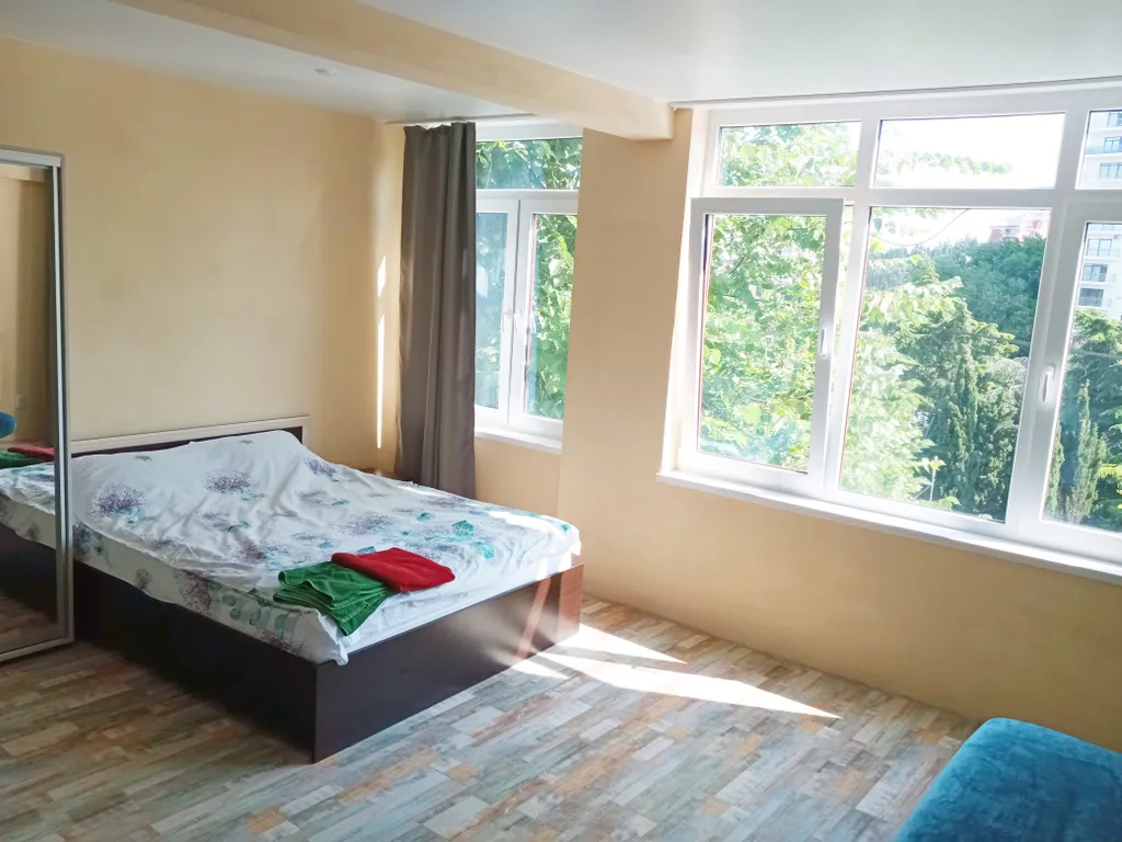 Квартира у моря — аренда посуточно в Алушта