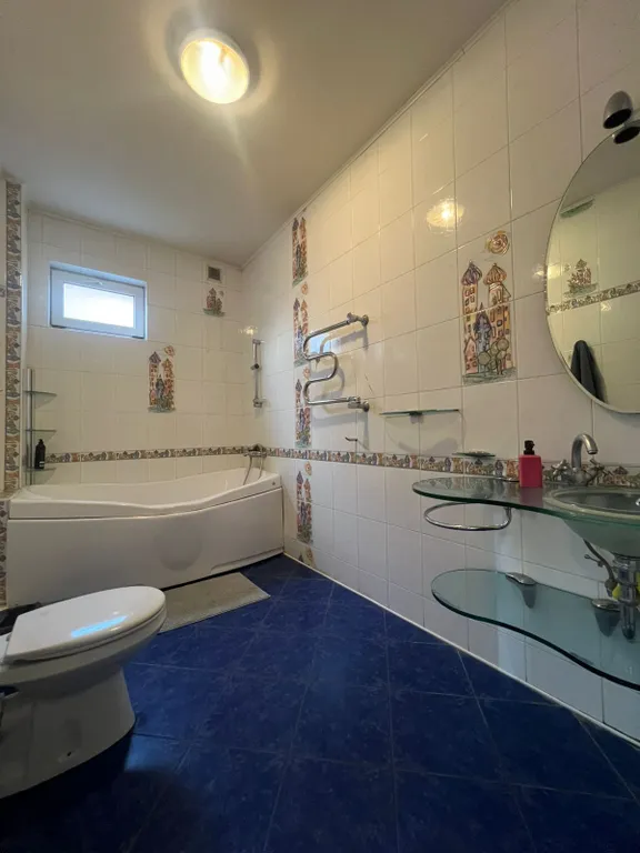 Коттедж у реки