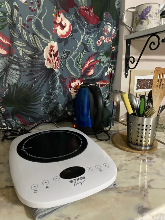 Студия у парка на 1 этаже с отдельным входом со стороны улицы