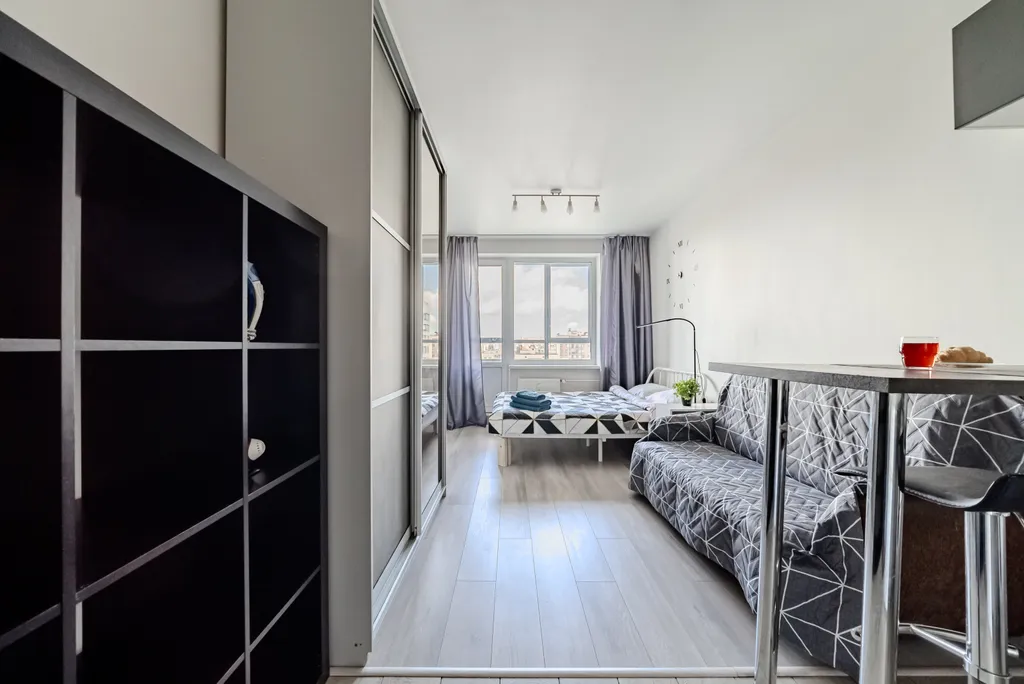 Небольшая студия у метро