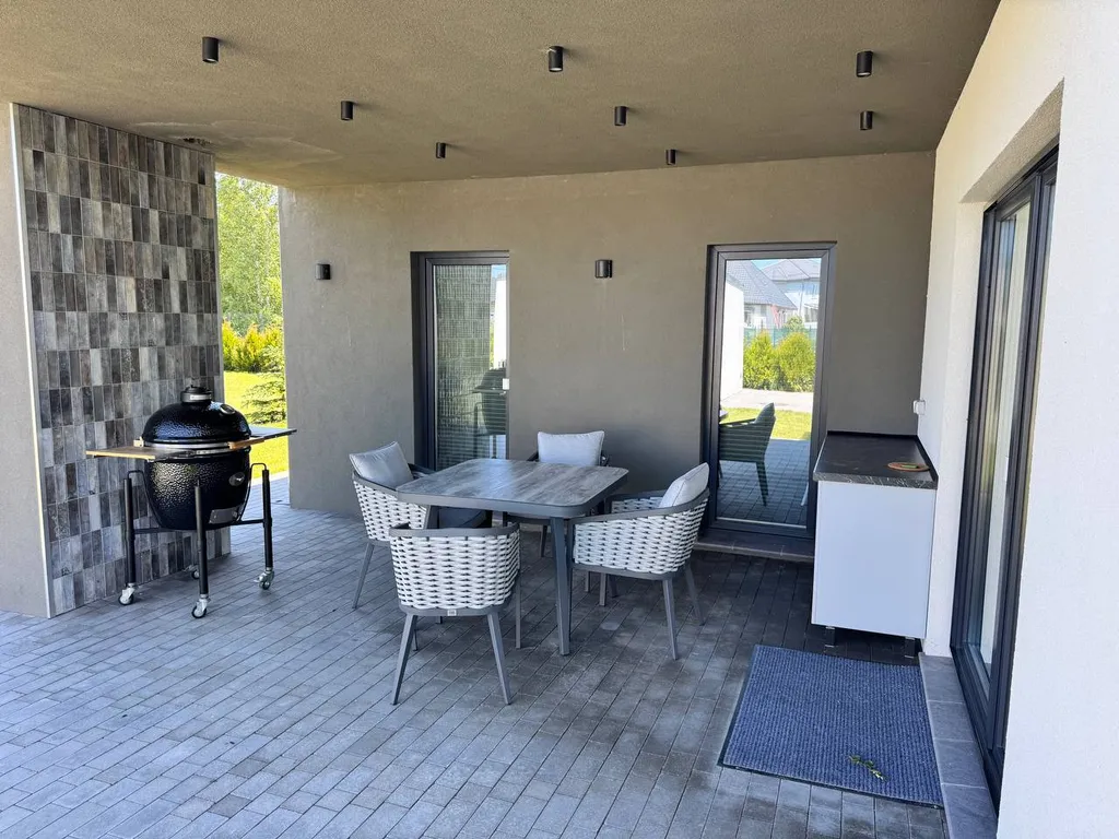 Современный стильный дом  лучшая локация у Калининград