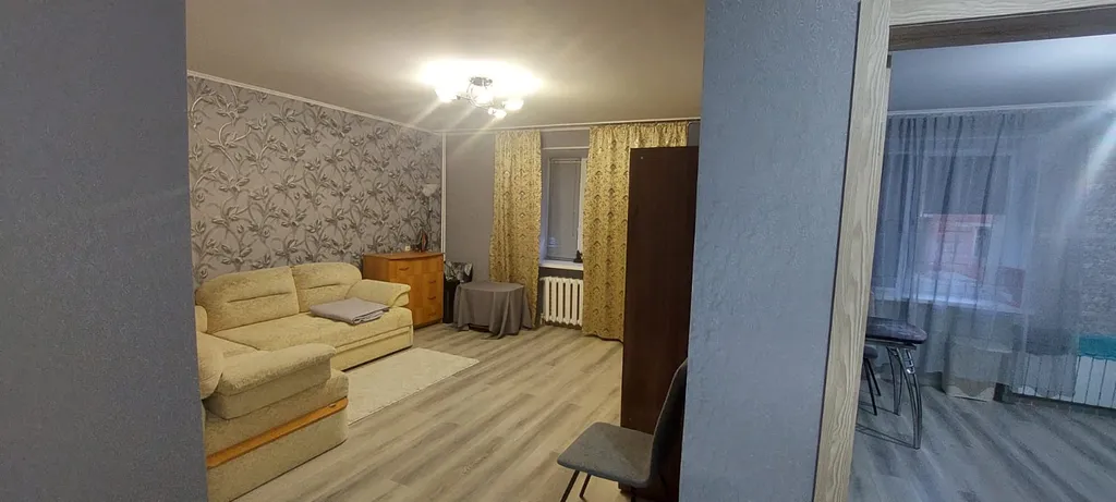 Уютная квартира в зелёной зоне недалеко от озера, до в/ч 10 мин пешком — аренда посуточно в Чебаркуль