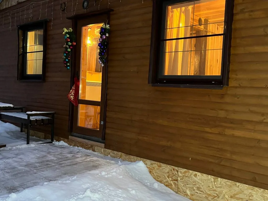 Коттедж Атмосферный Лесной домик, баня на дровах, чан на берегу реки в лесу — Старово