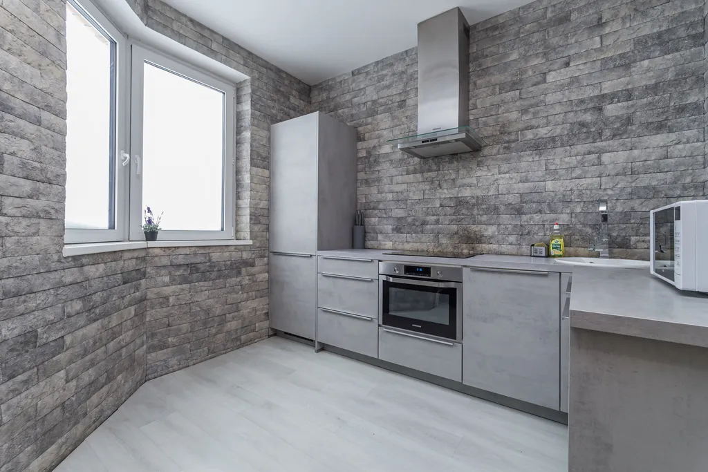 Однокомнатная квартира рядом с метро и красивом видом на набережную