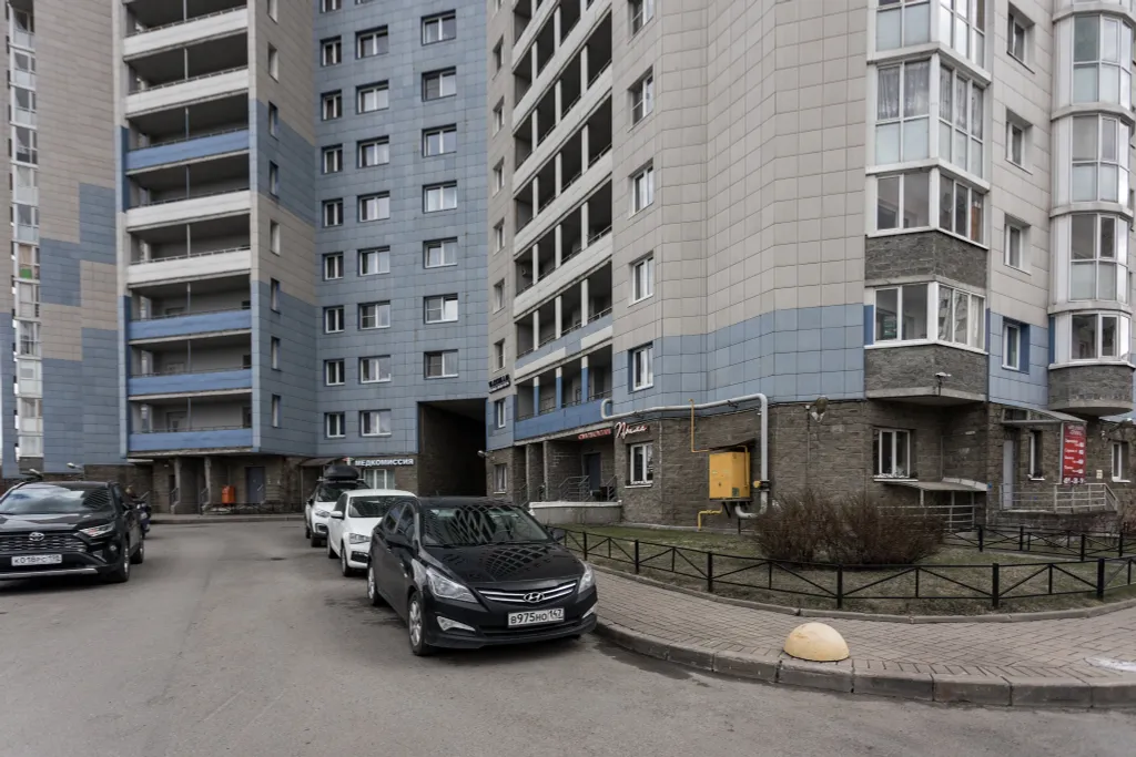 Квартира 3-комнатная Квартира — Санкт-Петербург