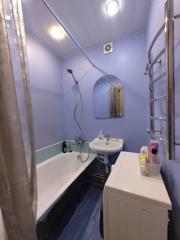 Квартира Трёхкомнатная квартира в Колпино — Колпино