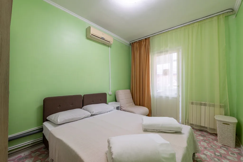 Небольшая семейная студия в частном доме