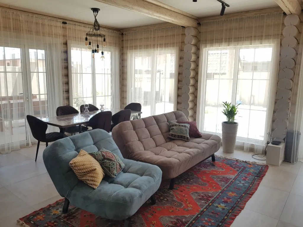 Коттедж у берега моря