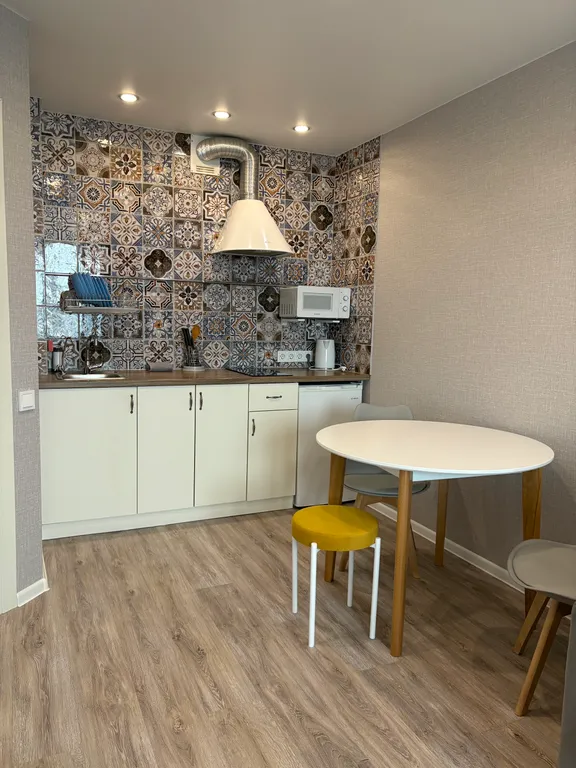 Евродвушка на Возрождения