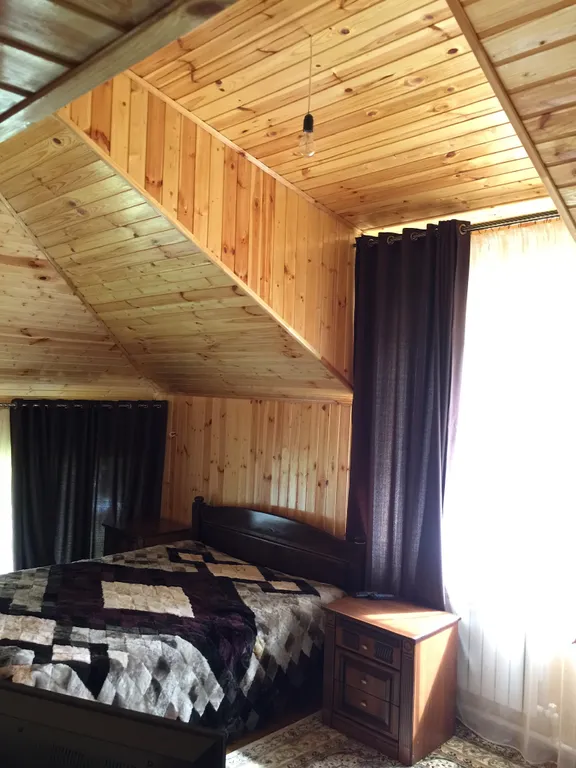 Большой дом у реки в горах с баней и чаном