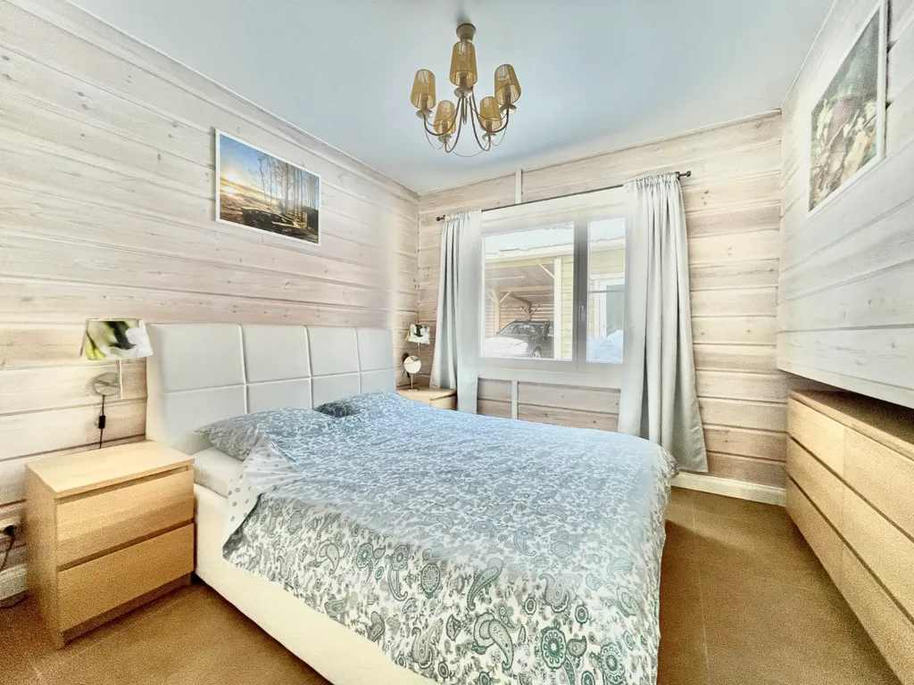 Коттедж с сауной и камином