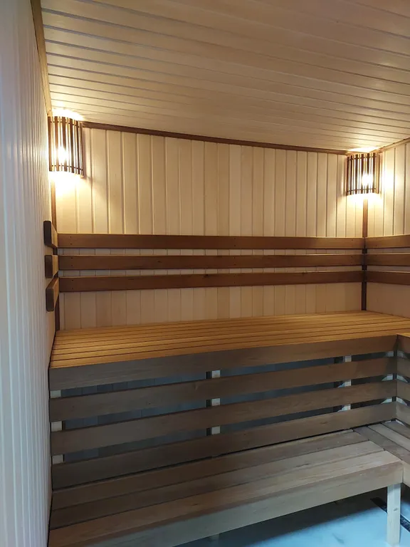 Новый уютный коттедж на берегу реки