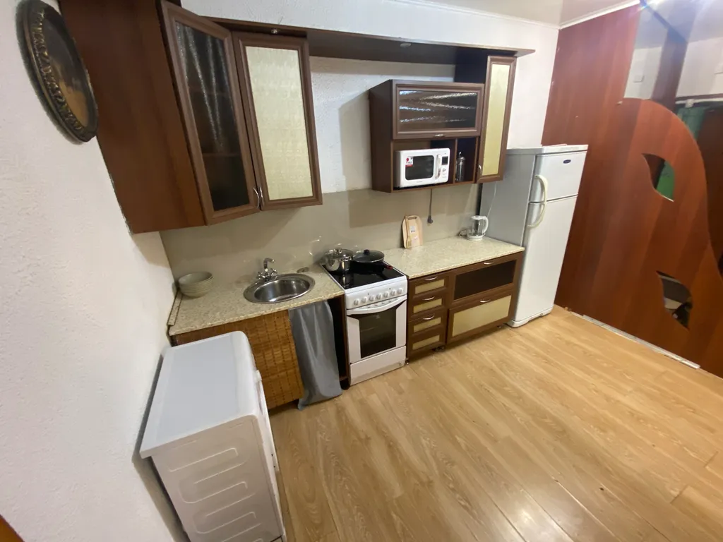 Комфортная трехкомнатная квартира возле Академии Здоровья