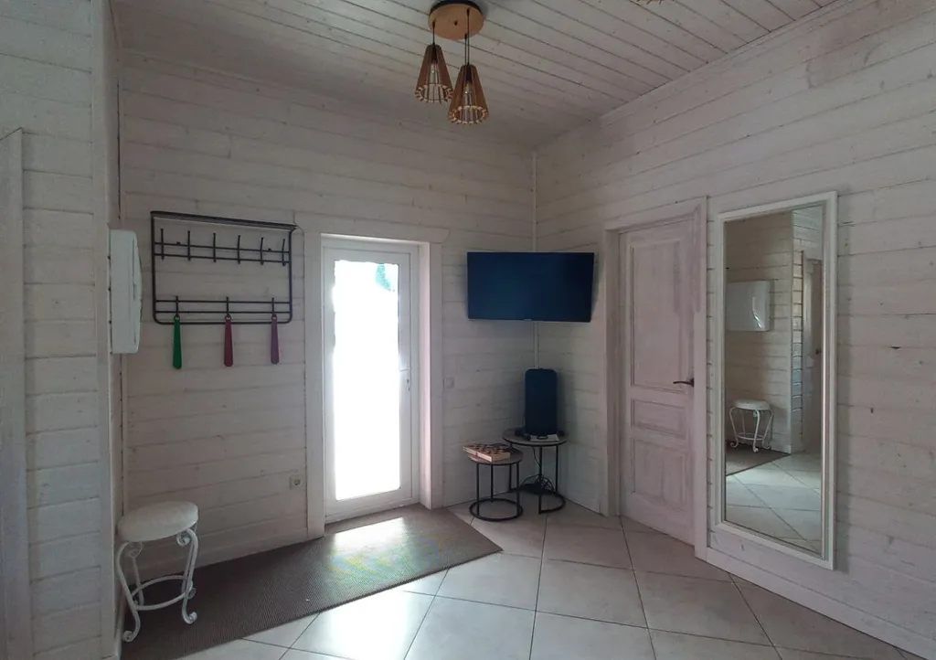 Дом с сауной на краю леса