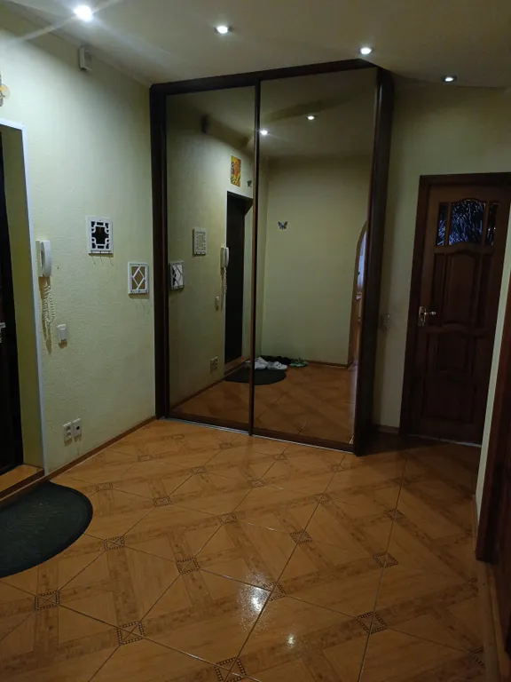 Квартира недалеко от кардиоцентра и детской областной больницы