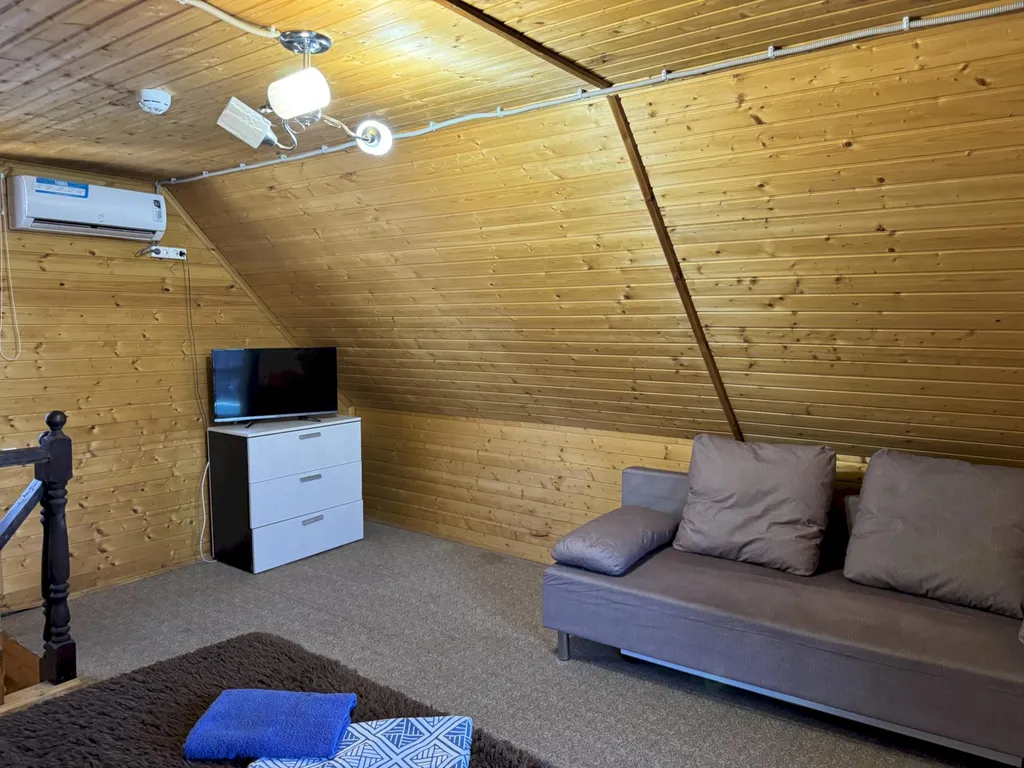 Коттедж в Кабардинке с бассейном и видом на море