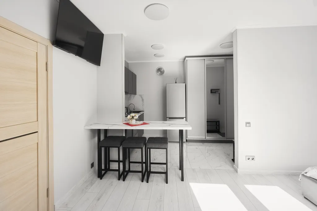 Уютная студия рядом с центром Очеретиной