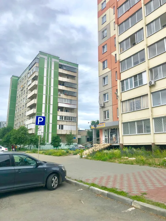 Большая квартира рядом с Алмазом