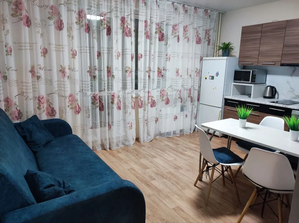 Просторная уютная квapтиpa студия с 2 спальнями рядом с Термы Voda