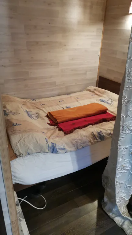 Уютный коттедж в лесу с баней