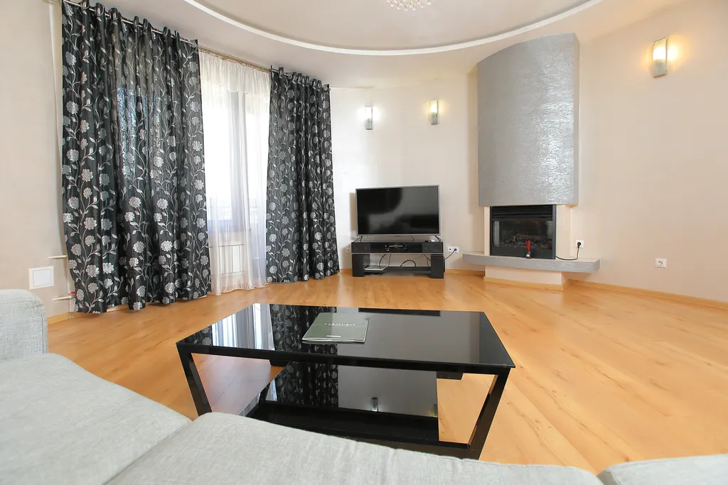 Эксклюзивные апартаменты в 10 мин пешком до МВДЦ Сибирь