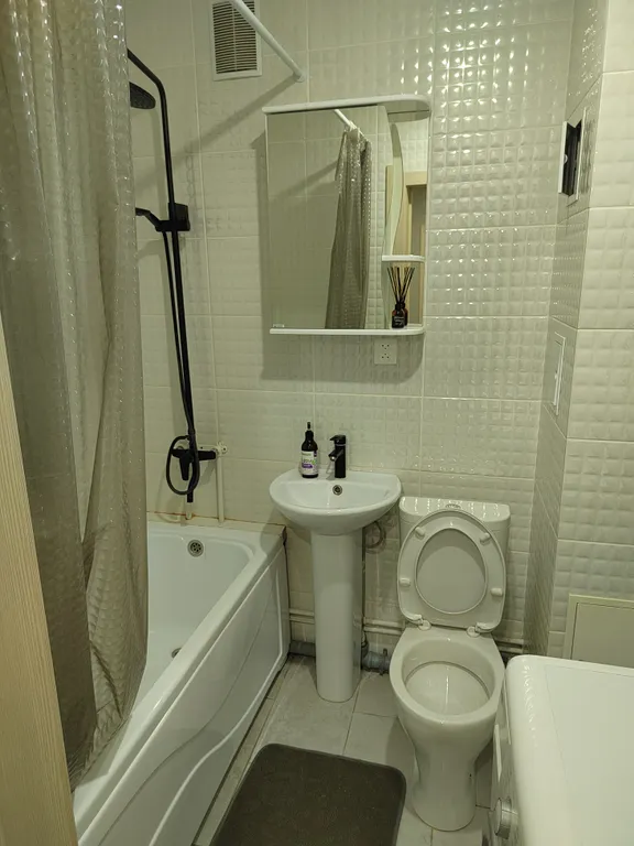 Евро квартира в самом центре города на 2м этаже