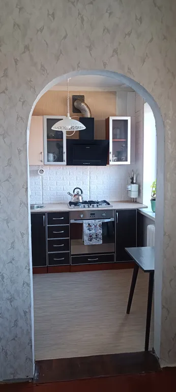 Счастливая матрешка у вокзала Исакогорка