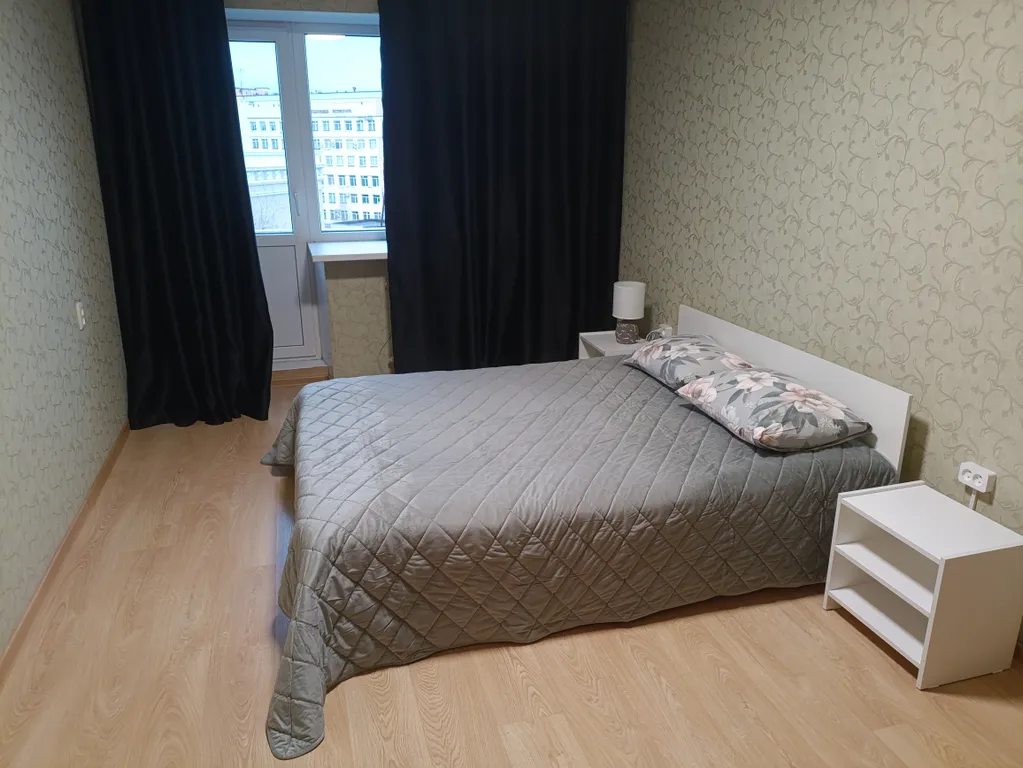 Квартира в тихом центре — аренда посуточно в Мурманск