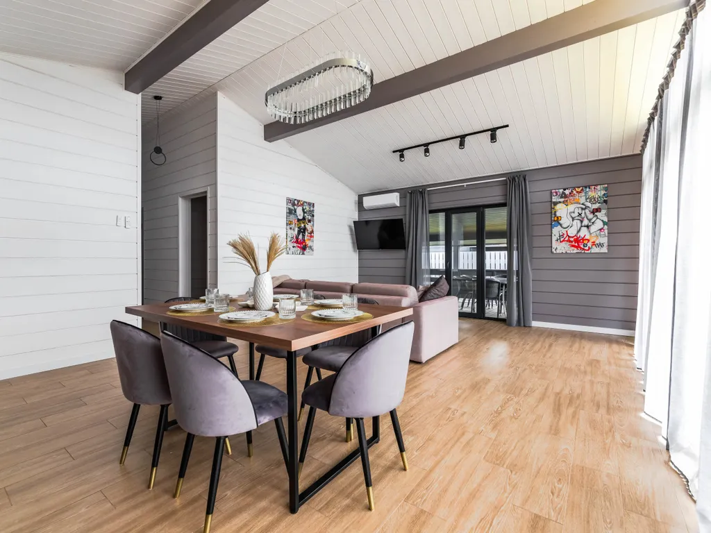 Коттедж Дом у озера — Санкт-Петербург