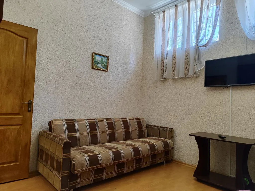 Домик с двориком