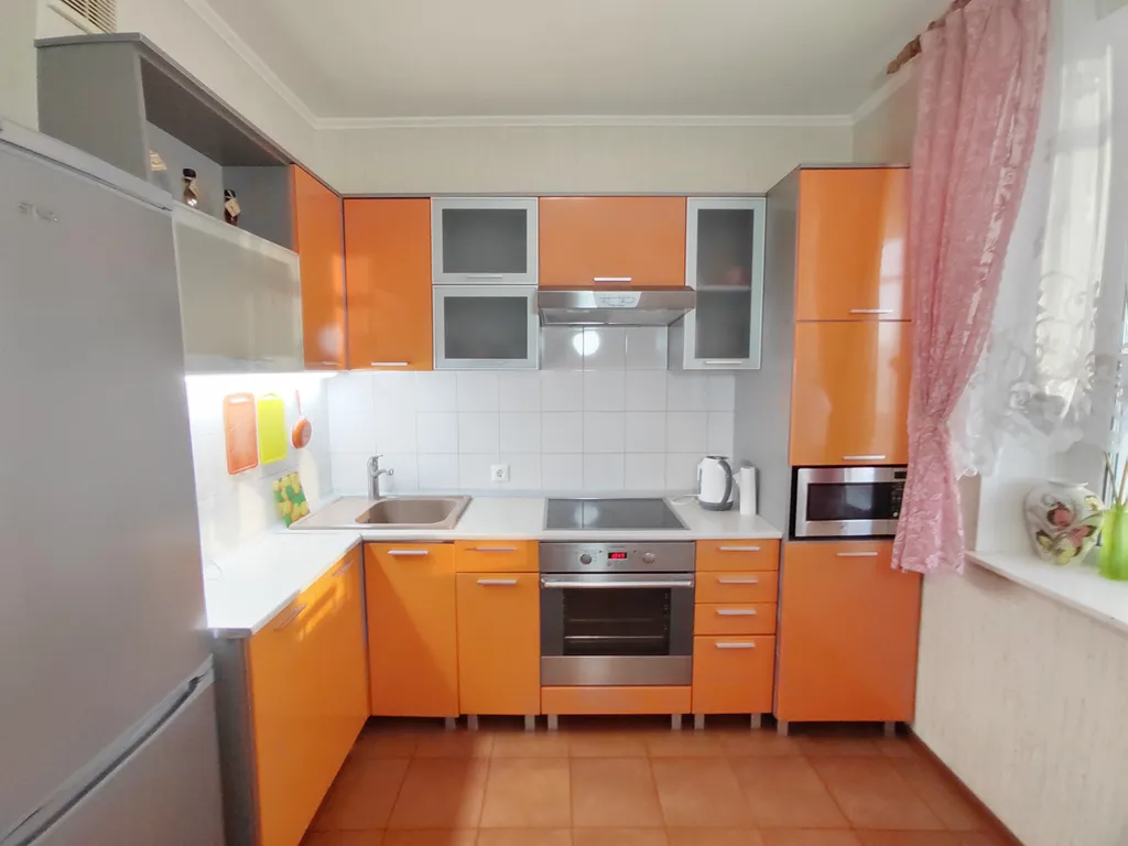 Уютная квартира в приятном месте — аренда посуточно в Пермь